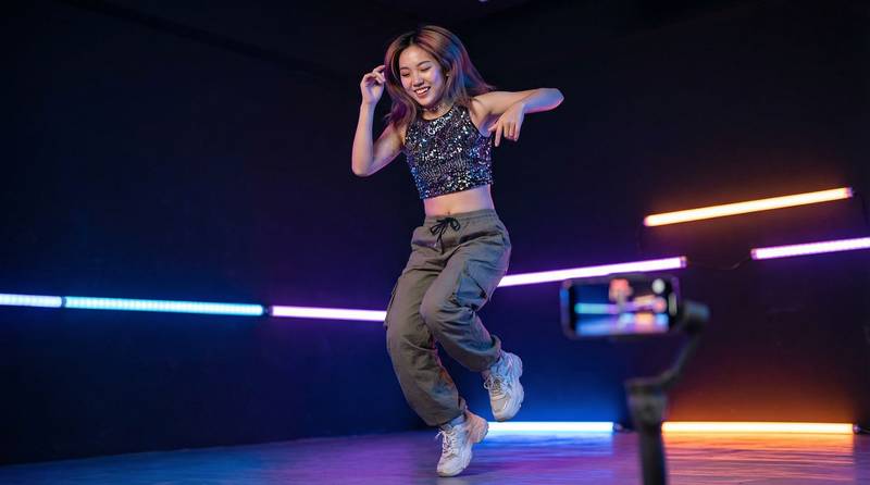 海角社区封面设计视频